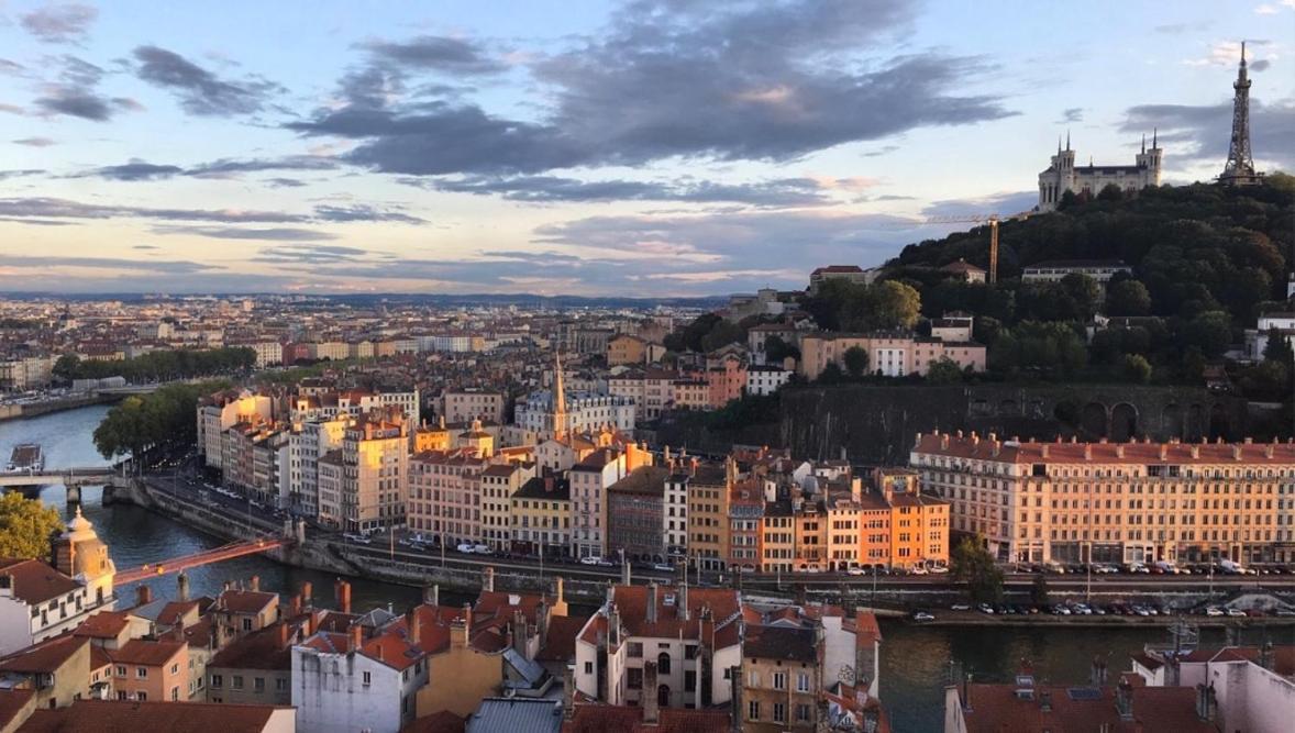 L Ancien Canut Cosy Lyon Buitenkant foto